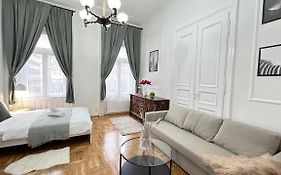 Jozsef 68 Apartment - Near Newyork Cafe